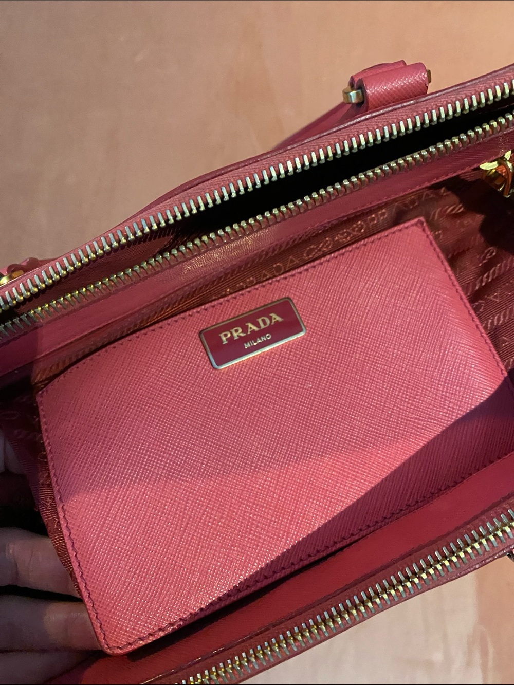 Pre Owned Prada Galleria small Saffiano leather bag in Raspberry Pink - Picture 6 of 16